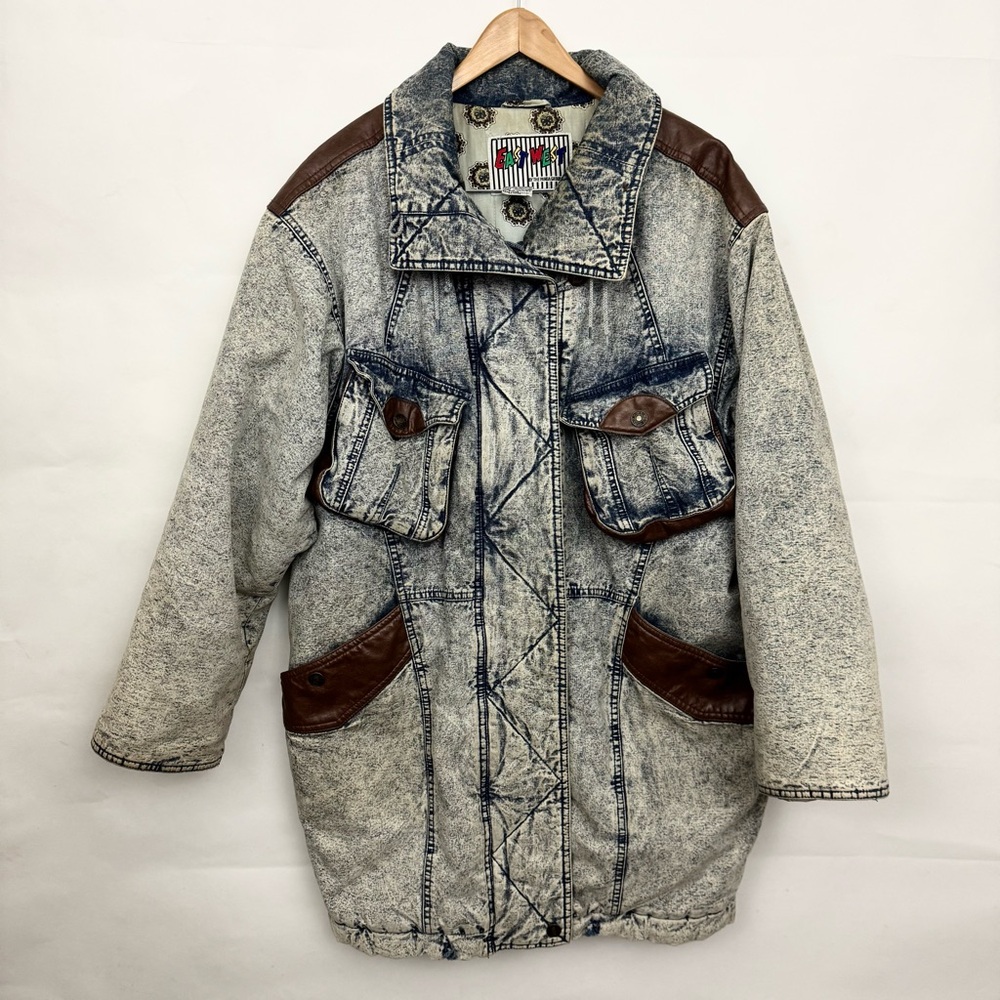 Vintage 80s East West Size M Denim Acid Wash Quilt Lined Zip Up Heavy Jacket